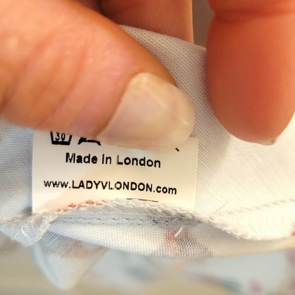 Lady Voluptuous ( Lady V) Vintage Inspired Birds & Butterfly Print Midi Length - Picture 7 of 13